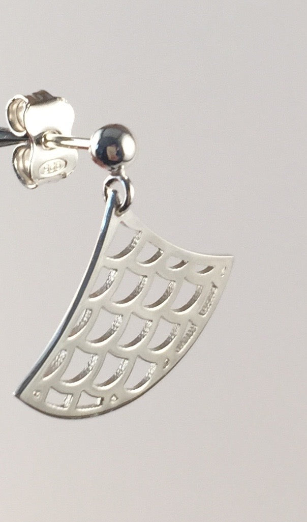Boucles d'oreille Vague Seigaiha , argent sterling, inspiration Japon. Bijoux minimalistes.