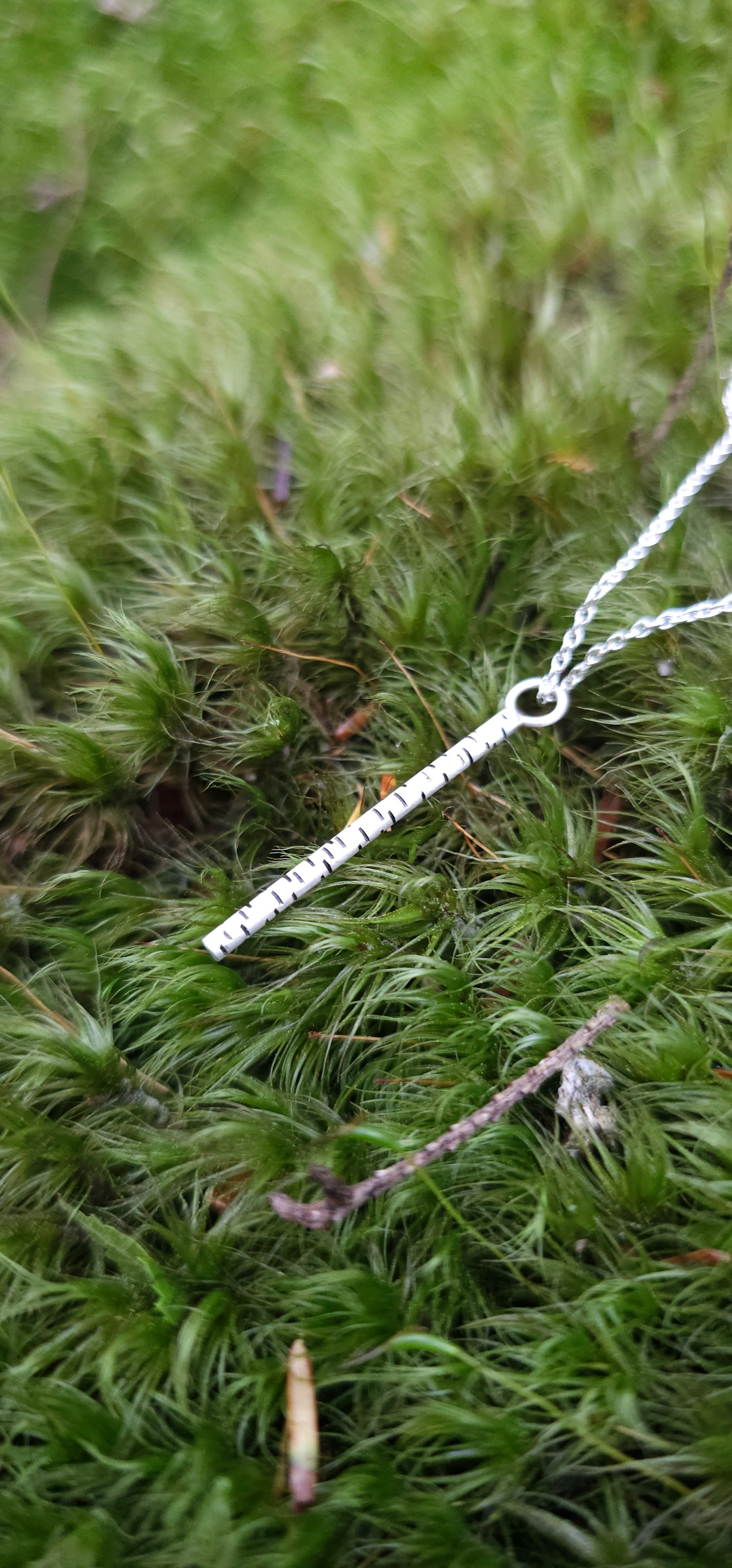 Grand collier Bouleau, collier inspiré de l'écorce des arbres et entièrement fait à la main. Argent sterling.