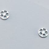 Boucles d'oreilles minimaliste Sakura, fleurs de cerisier, argent sterling, bijou d'inspiration Japonaise.