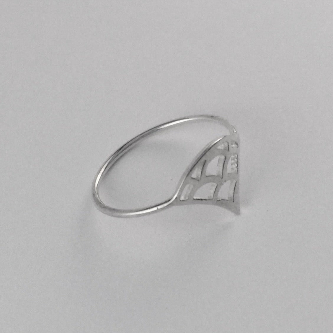 mini Bague Vague Seigaiha , Bague de phalange, argent sterling,  inspiration Japon. Bijoux minimalistes.